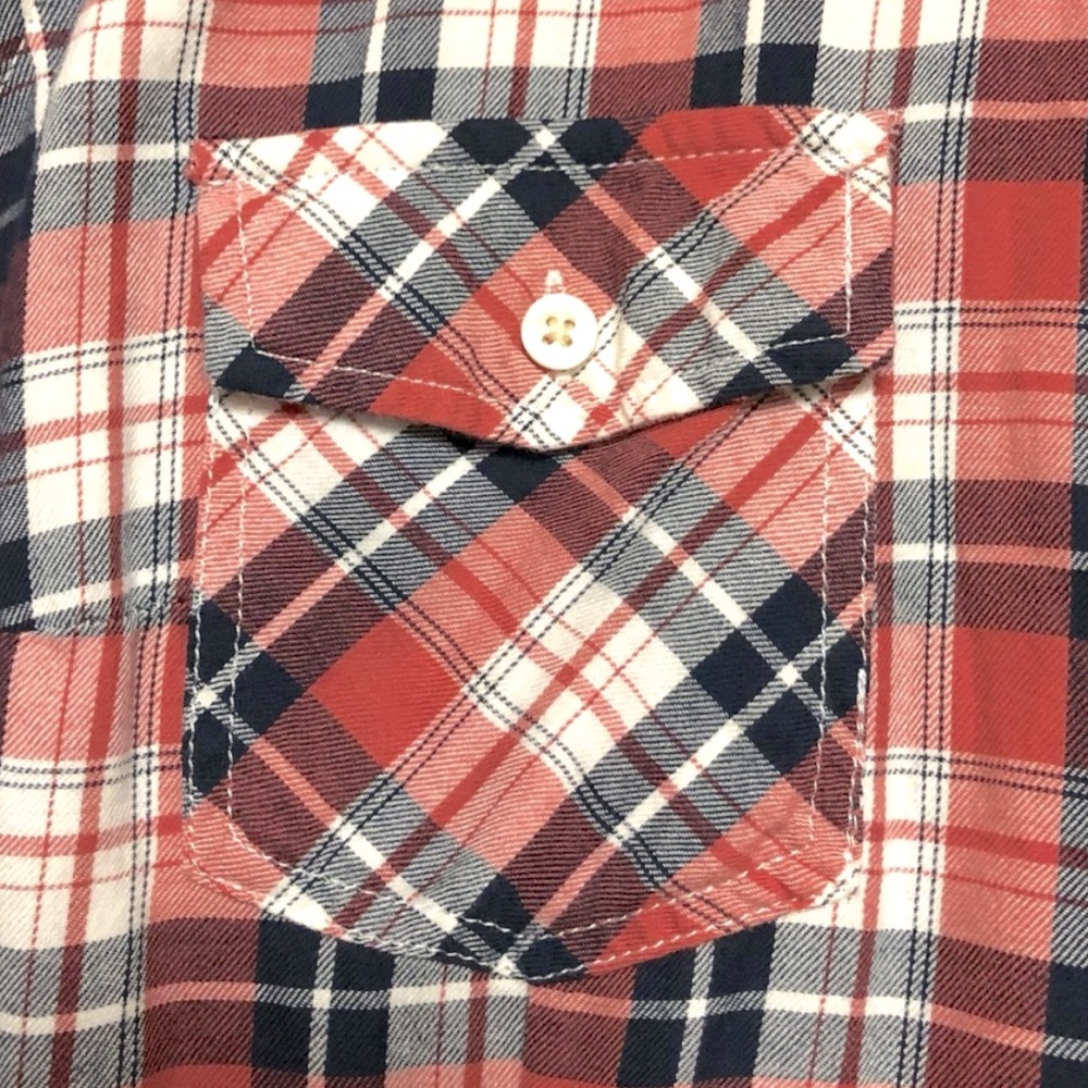 Torrid Plaid Summer Twill Blouse in Red l, White & Dark Blue Size 1XL NWT - Picture 6 of 6